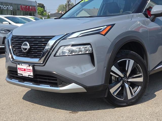 Photo of 2023 Boulder Gray Pearl Nissan Rogue