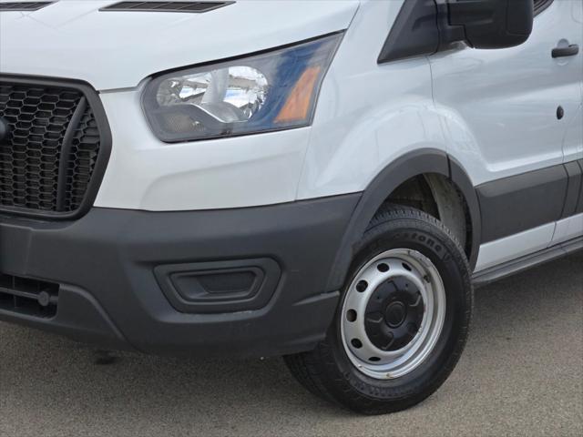 Photo of 2023 Oxford White Ford Transit-250