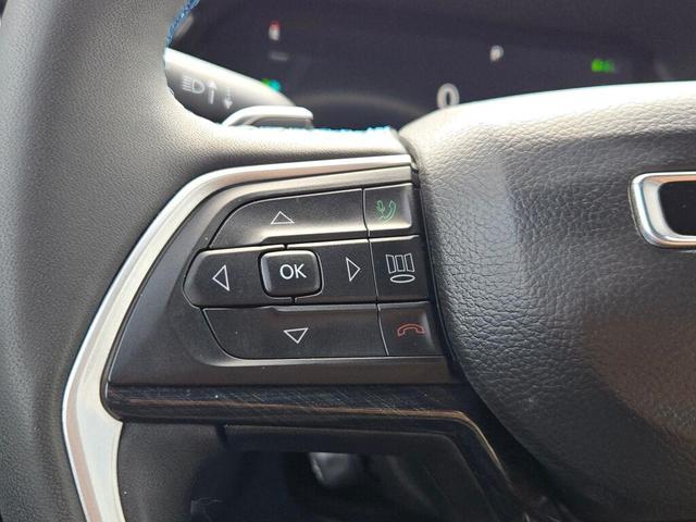 Photo of 2022 Diamond Black Crystal Pearlcoat Jeep Grand Cherokee 4xe