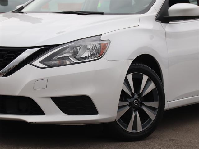 Photo of 2019 Aspen White Tricoat Nissan Sentra