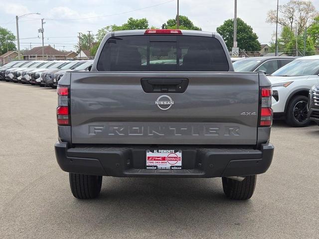 Photo of 2025 Gun Met Nissan Frontier