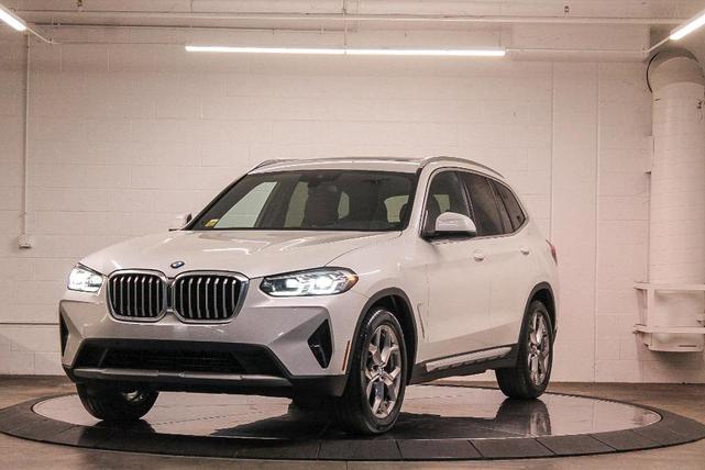 Photo of 2022 Mineral White Metallic BMW X3