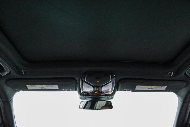 Photo of 2022 Mineral White Metallic BMW X3