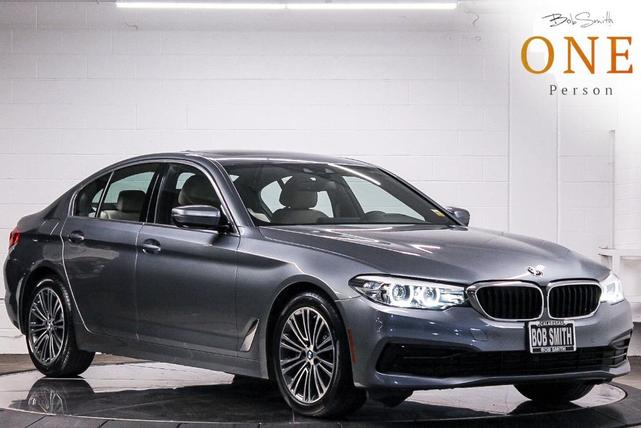 2019 BMW 530