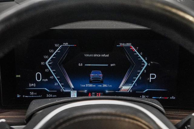 Photo of 2023 Gray Metallic BMW X7