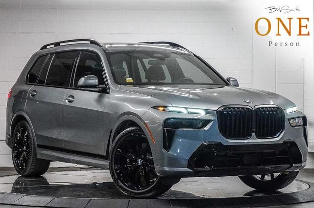 2023 BMW X7