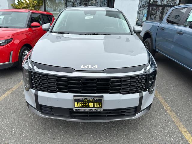 Photo of 2026 Wolf Gray Kia Sportage