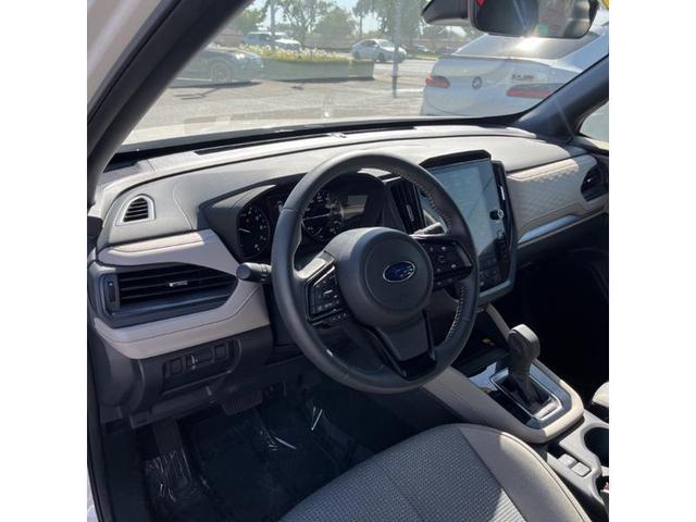 Photo of 2025 Crystal White Pearl Subaru Forester