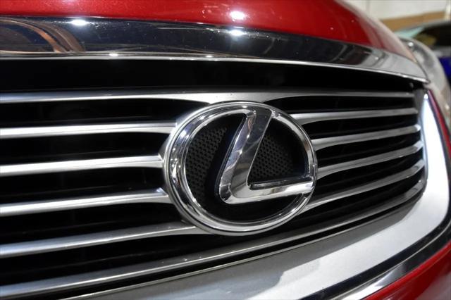 Photo of 2008 Burgundy Lexus SC 430