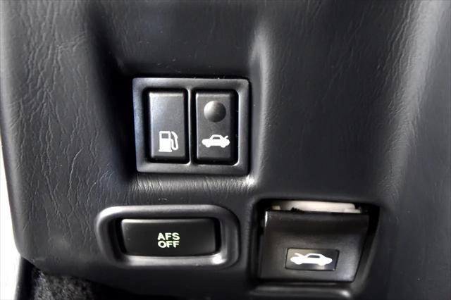 Photo of 2008 Burgundy Lexus SC 430
