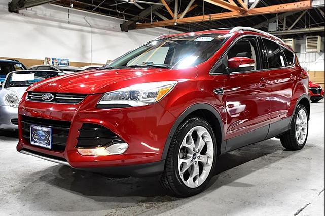 Photo of 2016 Ruby Red Metallic Tinted Clearcoat Ford Escape