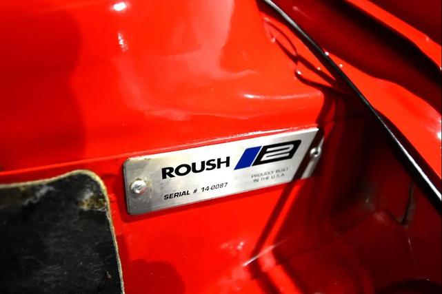 Photo of 2014 RED Ford Mustang