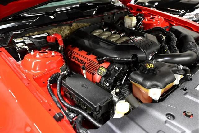 Photo of 2014 RED Ford Mustang