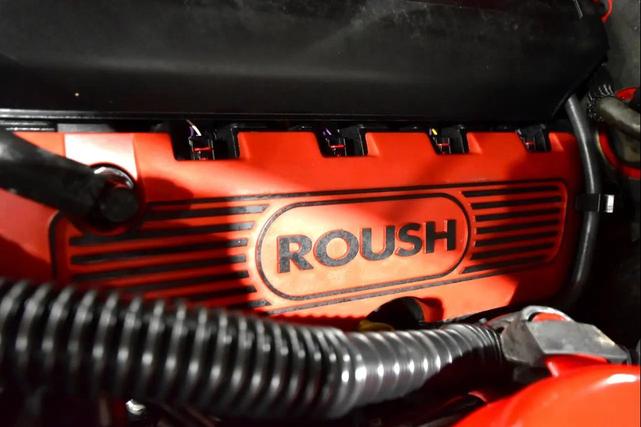 Photo of 2014 RED Ford Mustang