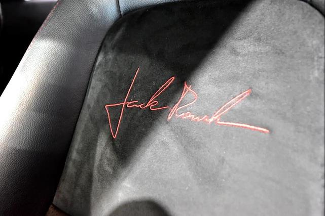 Photo of 2014 RED Ford Mustang