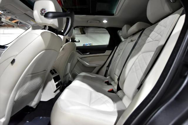 Photo of 2021 Fuji White Jaguar F-PACE
