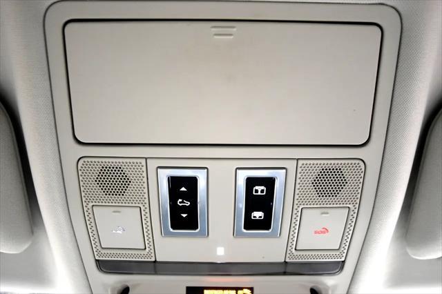 Photo of 2021 Fuji White Jaguar F-PACE