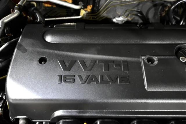 Photo of 2008 GREY Toyota Matrix