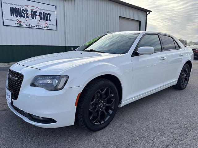 2019 Chrysler 300