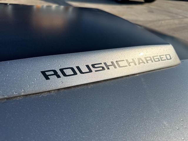 Photo of 2008 Gray Ford Mustang