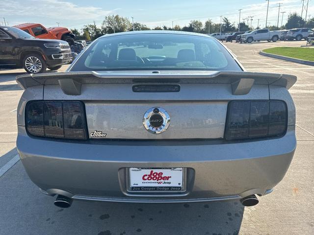 Photo of 2008 Gray Ford Mustang