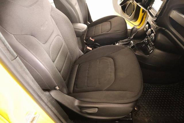 Photo of 2017 Solar Yellow Jeep Renegade
