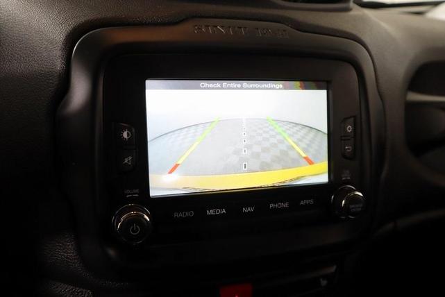 Photo of 2017 Solar Yellow Jeep Renegade