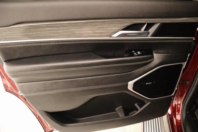 Photo of 2022 Velvet Red Pearlcoat Jeep Wagoneer