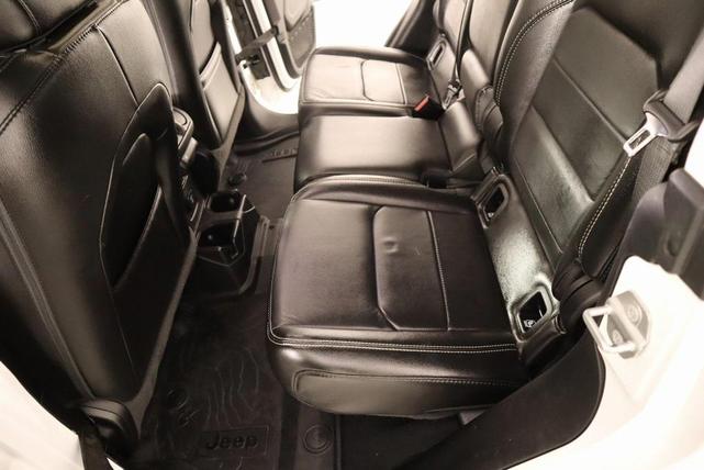 Photo of 2020 Bright White Clearcoat Jeep Gladiator
