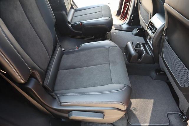 Photo of 2025 Velvet Red Pearlcoat Jeep Grand Cherokee L