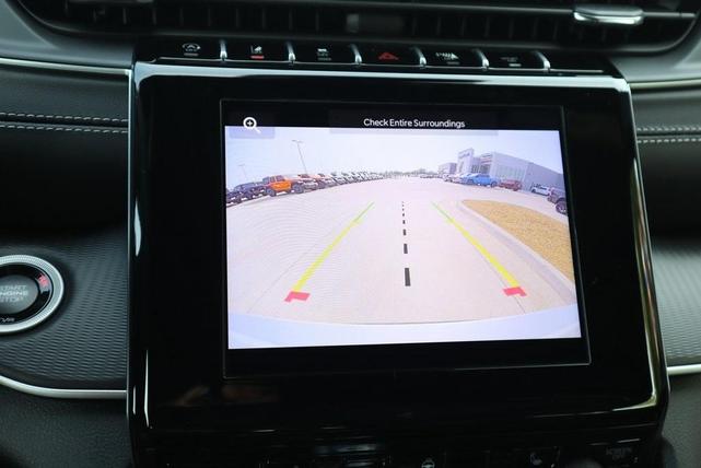 Photo of 2025 Silver Zynith Jeep Grand Cherokee L
