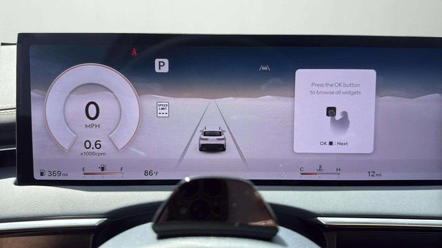 Photo of 2026 Uyuni White Genesis GV70