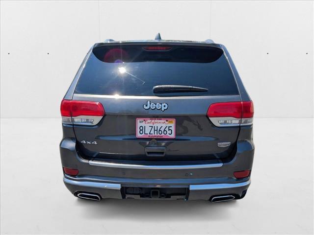 Photo of 2019 Granite Crystal Metallic Clearcoat Jeep Grand Cherokee