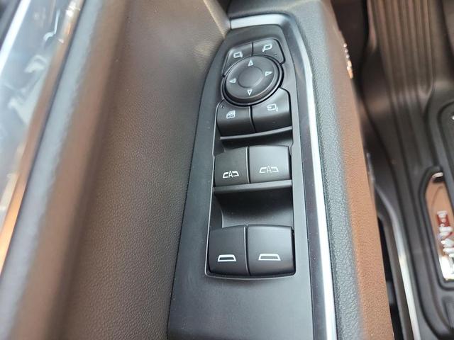 Photo of 2025 Onyx Black GMC Sierra 1500