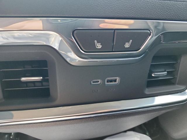 Photo of 2025 Onyx Black GMC Sierra 1500