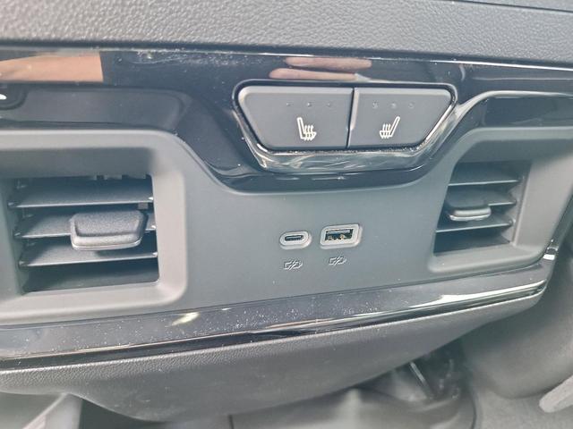 Photo of 2026 Summit White GMC Sierra 1500