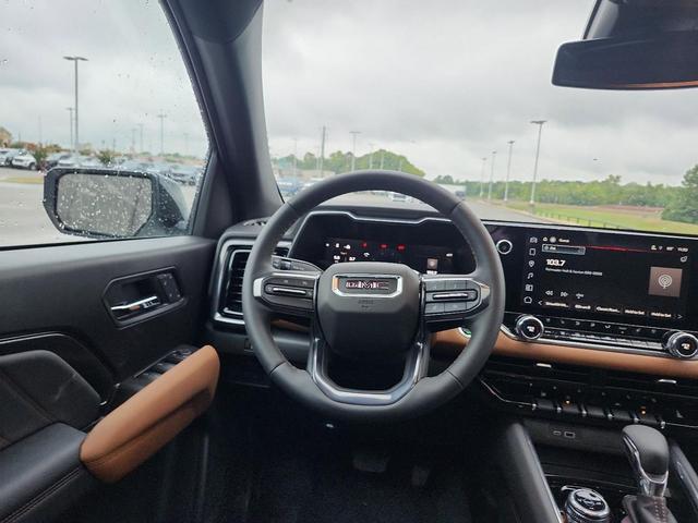 Photo of 2026 Summit White GMC Canyon