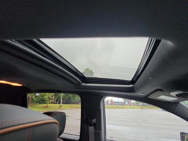 Photo of 2026 Summit White GMC Canyon