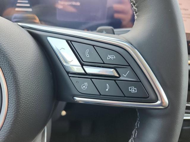 Photo of 2025 Ebony Twilight Metallic Buick Envision
