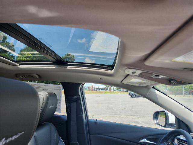 Photo of 2026 White Frost Tricoat Buick Encore GX