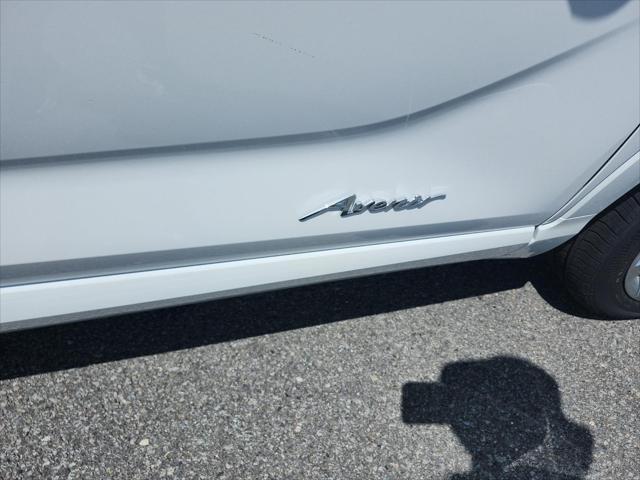 Photo of 2026 White Frost Tricoat Buick Encore GX