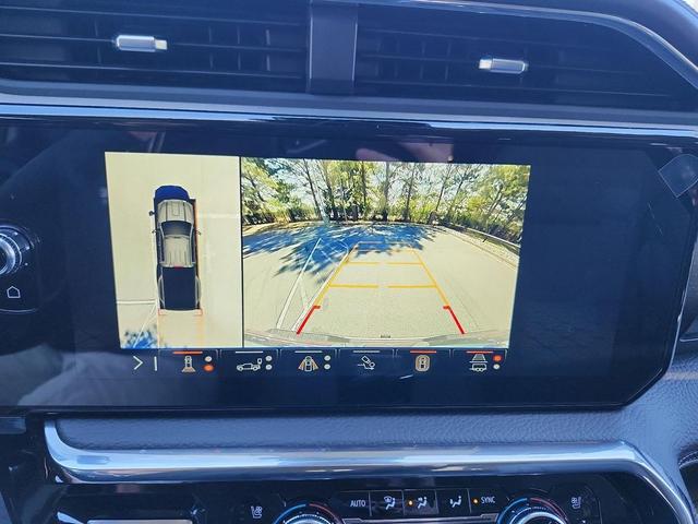 Photo of 2025 Summit White GMC Sierra 3500