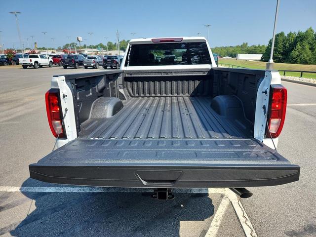 Photo of 2025 Summit White GMC Sierra 2500