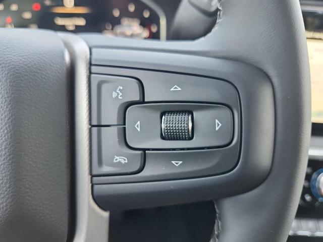 Photo of 2025 Summit White GMC Sierra 2500