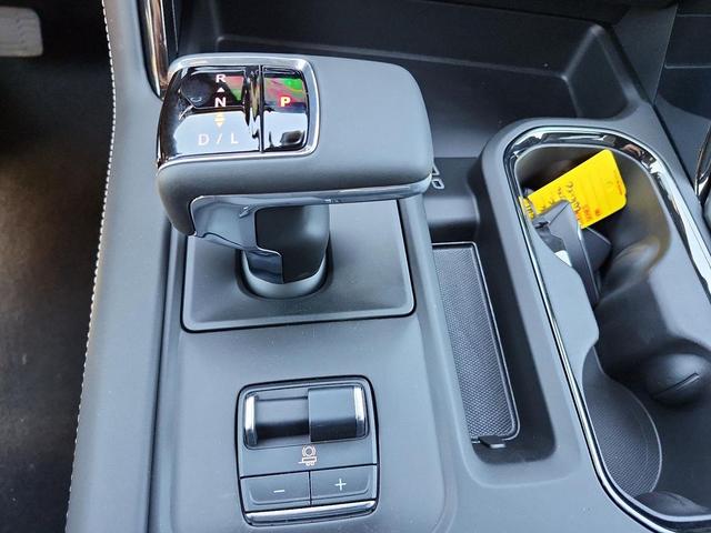 Photo of 2026 Summit White GMC Sierra 1500