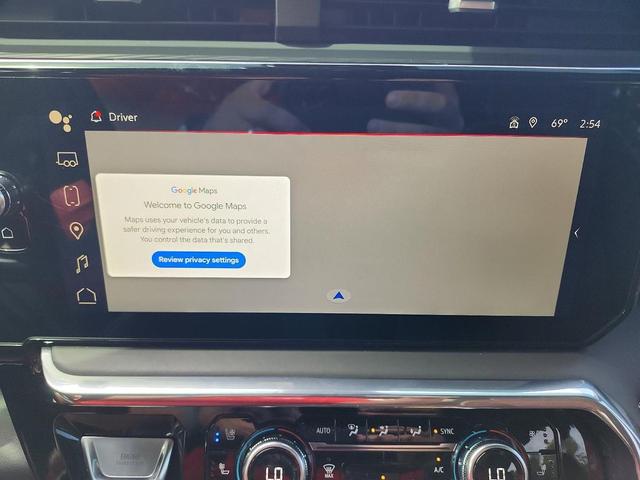 Photo of 2024 White Frost Tricoat GMC Sierra 2500