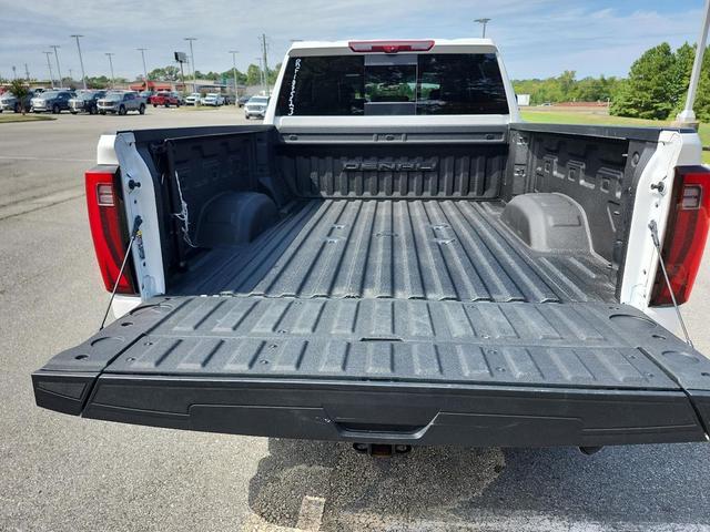 Photo of 2024 White Frost Tricoat GMC Sierra 2500