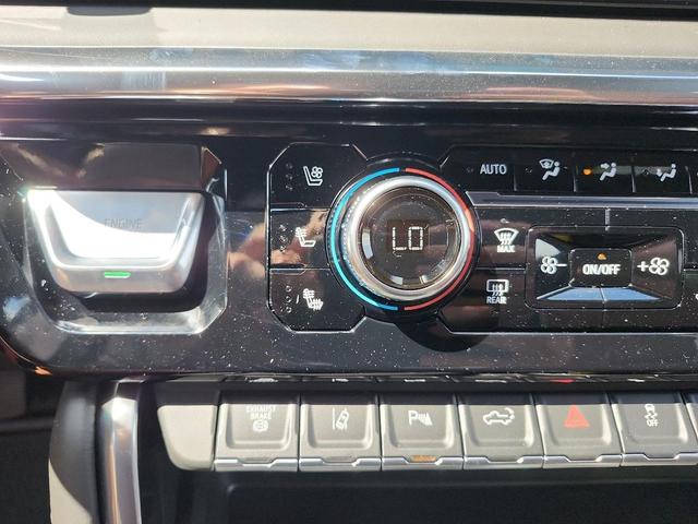 Photo of 2025 Summit White GMC Sierra 3500
