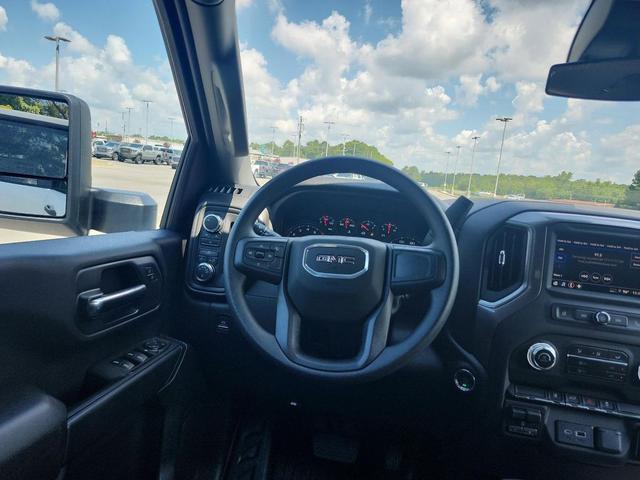 Photo of 2025 Summit White GMC Sierra 2500