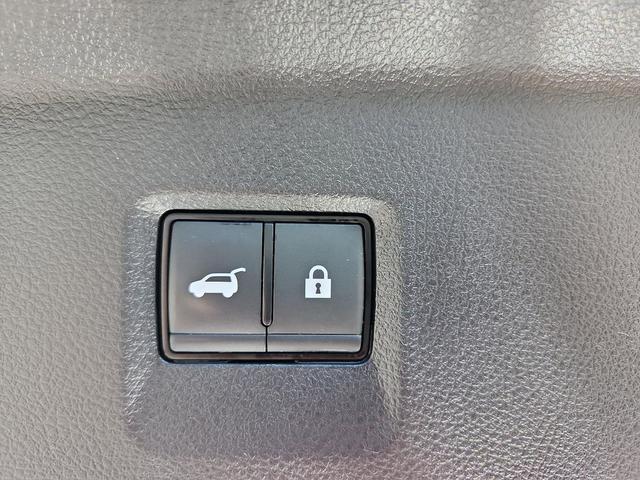Photo of 2023 Majestic White INFINITI QX60